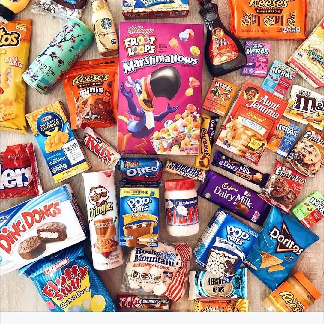 Birthday Snack Box 🎉-Mr. Marshmallow American Market-bonbons,cioccolato,energy,hubba,ice,ice breakers,jello,jelly,jerky,jet,jif,jolly,jolly rancher,keebler,kisses,kraft,larousse,links,monster,monster energy,nestle,oreo,route,salato,skittles,smarties,smuckers,starburst,tabasco